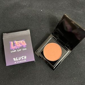 LES Blush in Skyline